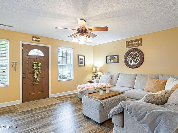 5th image of 107 Newport Point