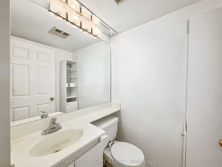 24 Wellesley St W #1113 — Photo 36