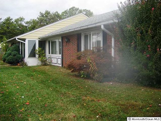 1st image of 244 Jefferson Court #D