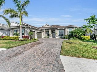 17745 Lucaya Dr, Bradenton, FL 34202