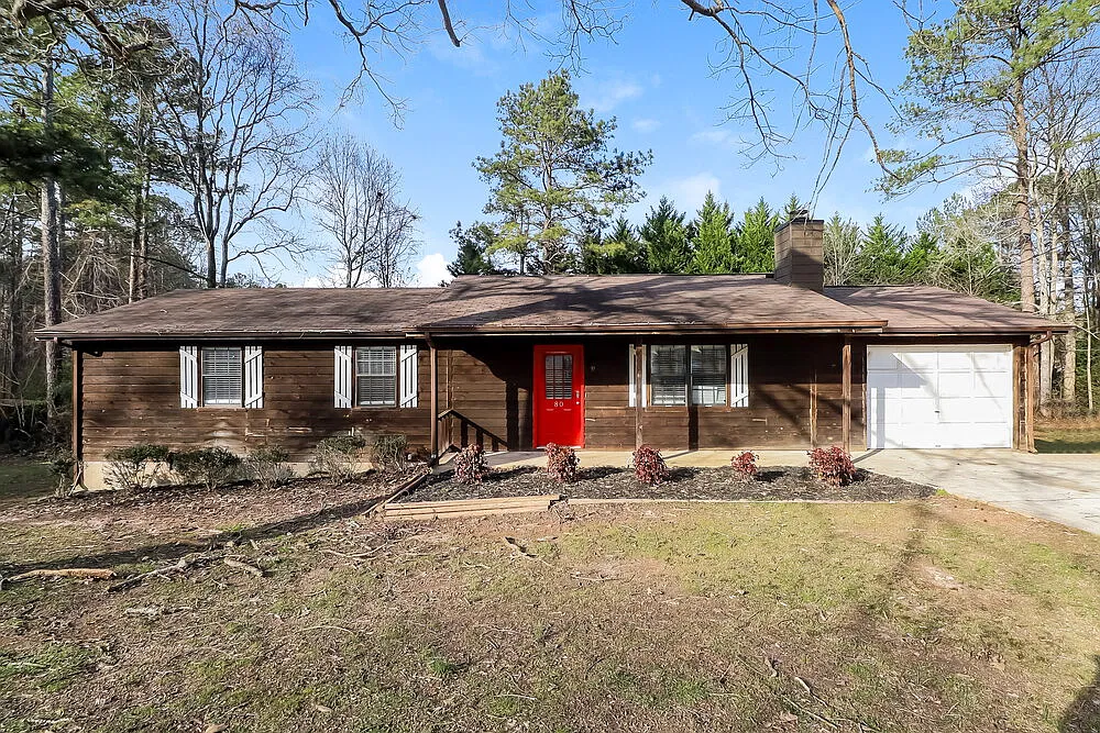 3 bed, 2.0 bath, 1244 sqft, $1,605 — Photo 1