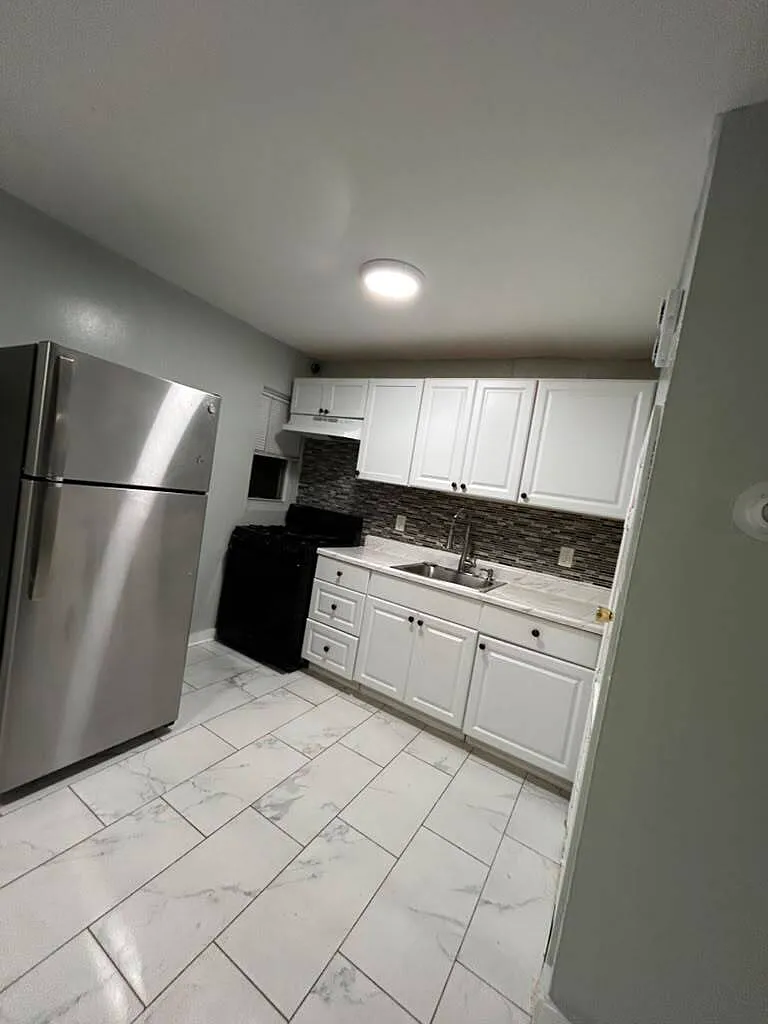 19 Truman St — Photo 2