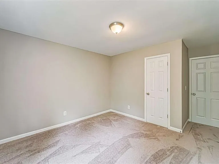 2218 Woodfern Dr — Photo 37
