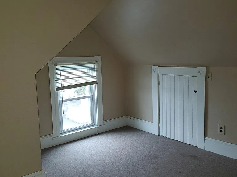 373 Chancery St — Photo 6