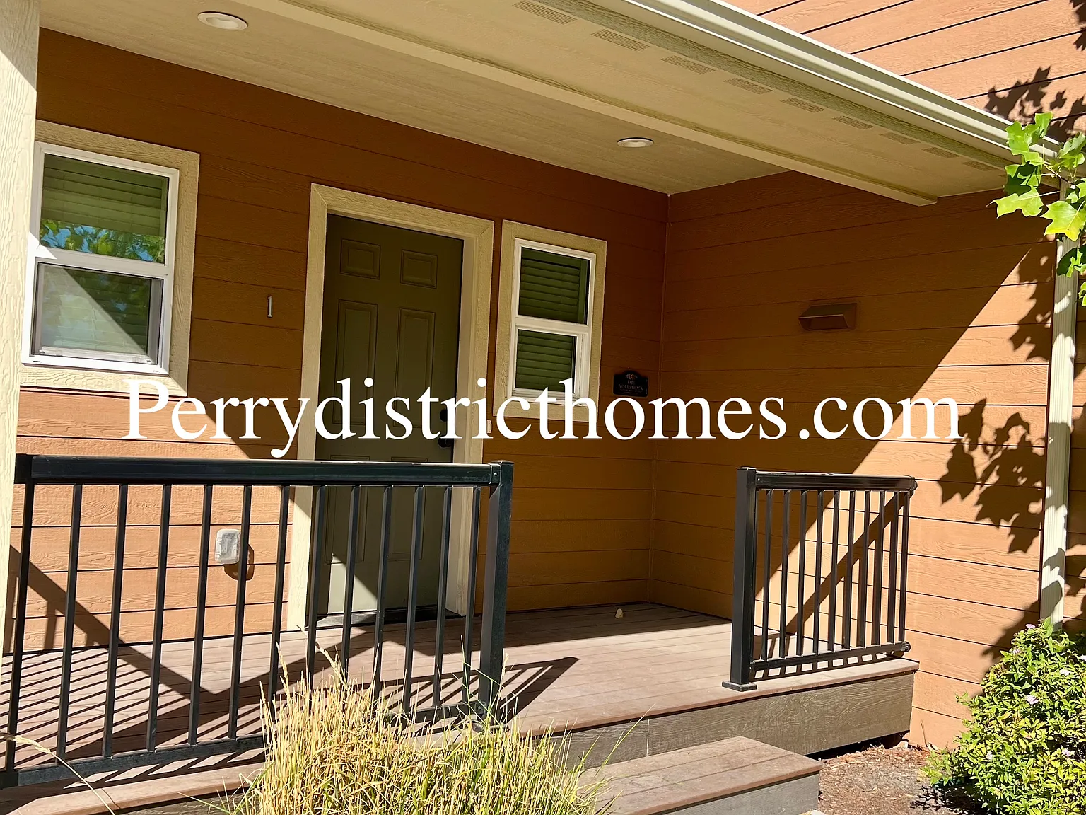 514 S Scott St — Photo 3