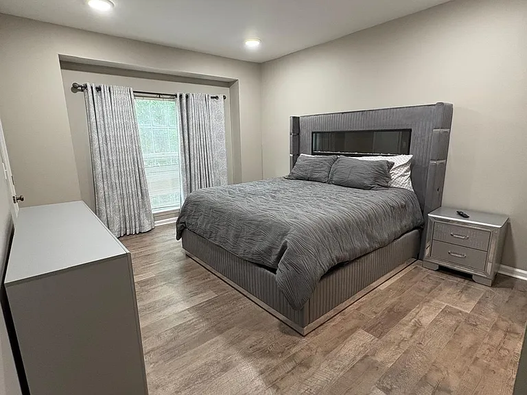 2034 Waterford Pl — Photo 11