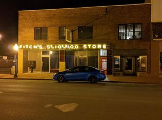 706 Market St #203, Metropolis, IL 62960