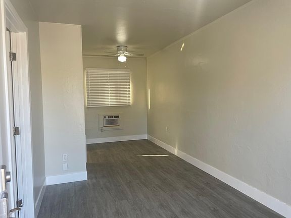 2nd image of 12378 Lakeshore Dr