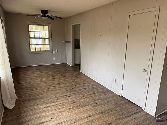 3rd image of 239 Ward St