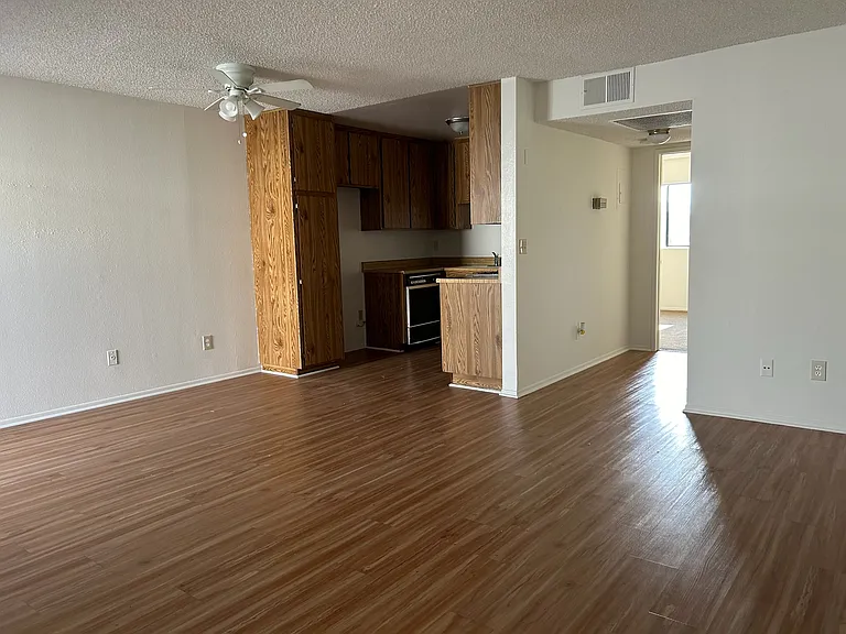 Dining Room/Kitchen