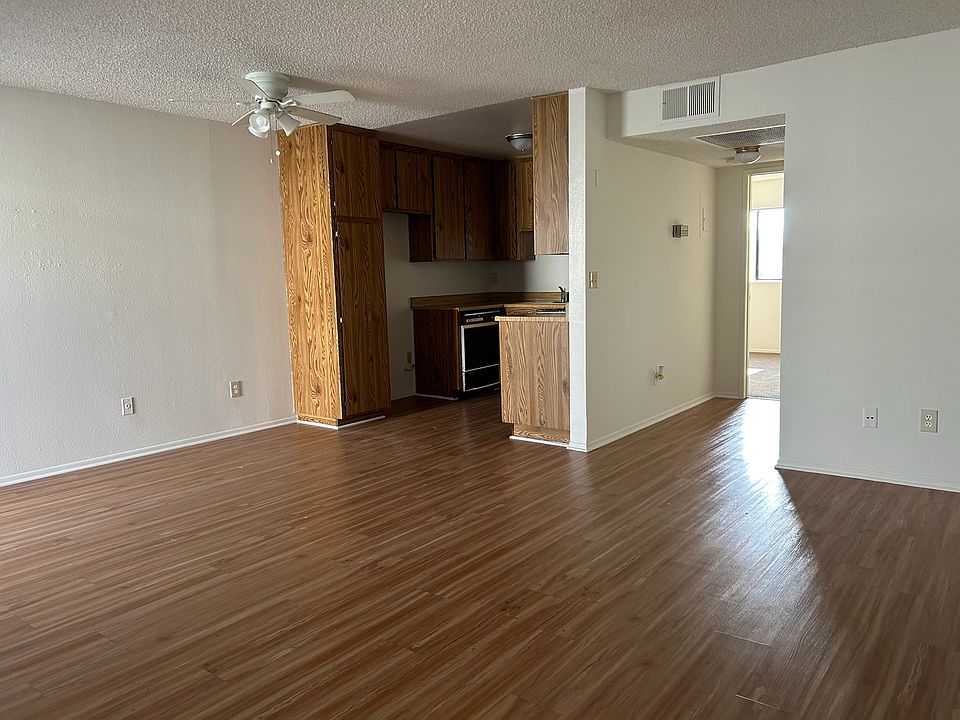 Dining Room/Kitchen