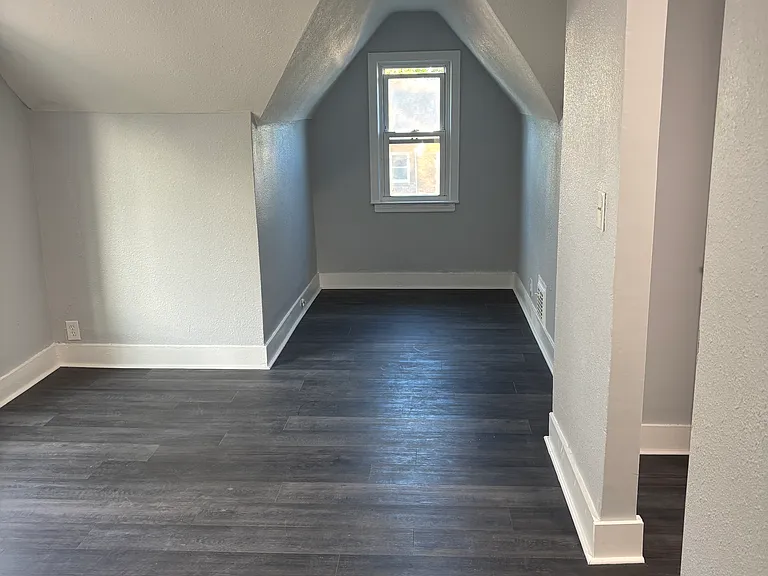 14819 Cloverlawn St — Photo 10