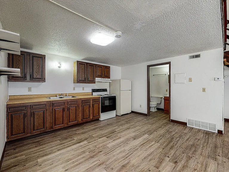 320 Stanton Ave #104 — Photo 6