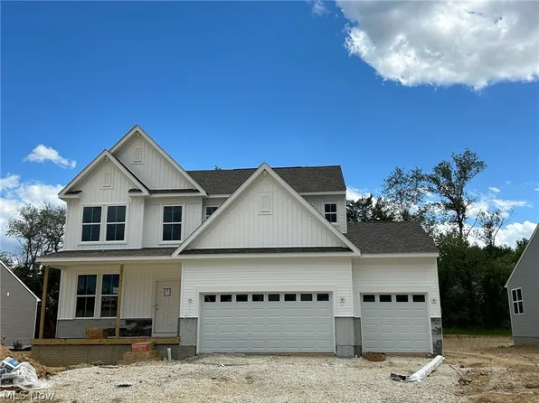 171 Chelley Ln, Wadsworth, OH 44281