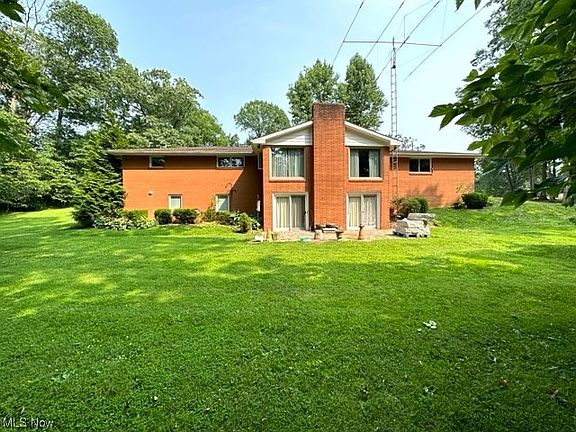 4th image of 3029 Woodland Dr