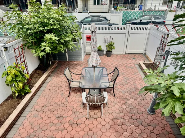 1525 85th Street image 12 of 27