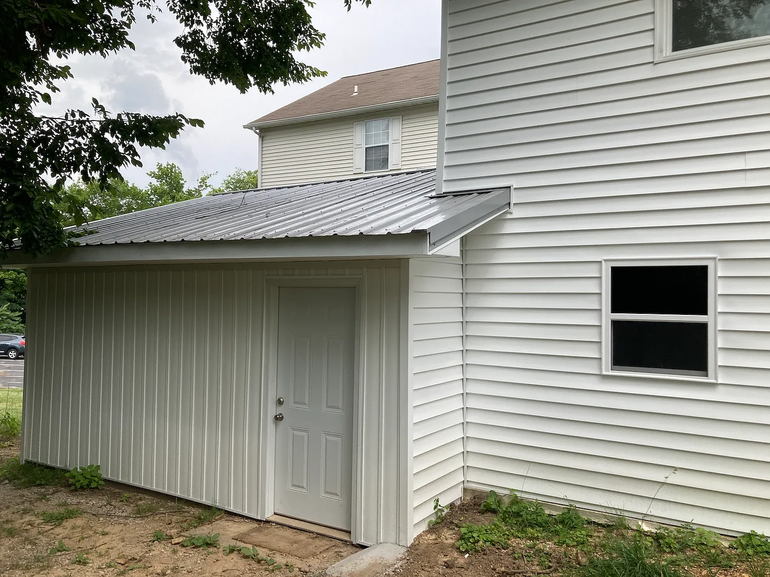 2 bed, 900 sqft, $1,100 — Photo 1