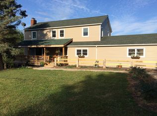 11247 Vaughn Rd, Mantua, OH 44255