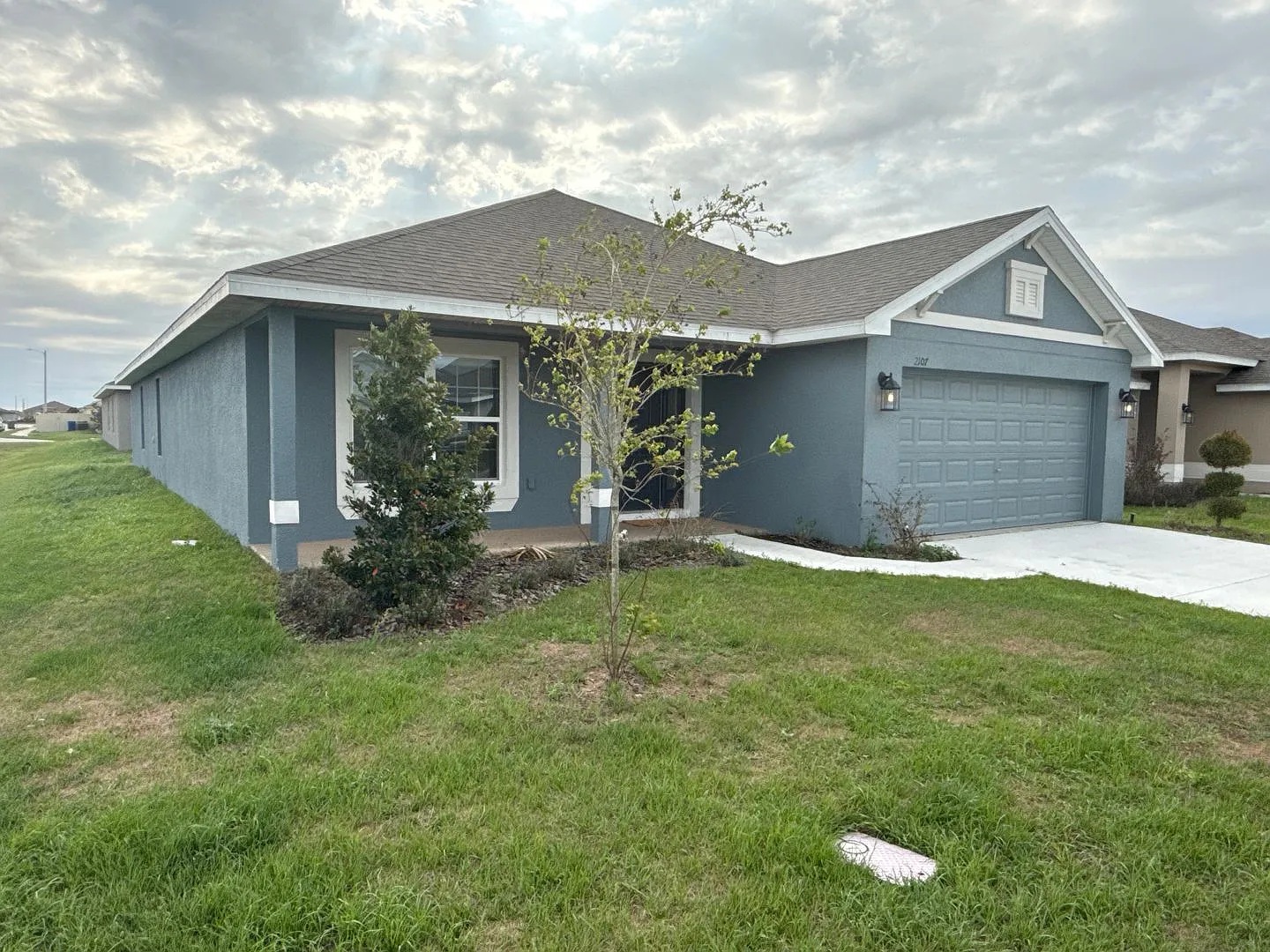 Truly Stunning 4-bedroom, 3-bathroom, 2 car garage in the beautiful new community of Villimar — Photo 2