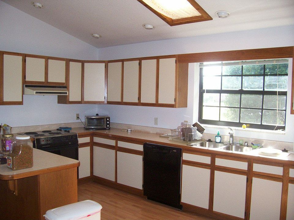 2nd image of 481 Winermere Dr