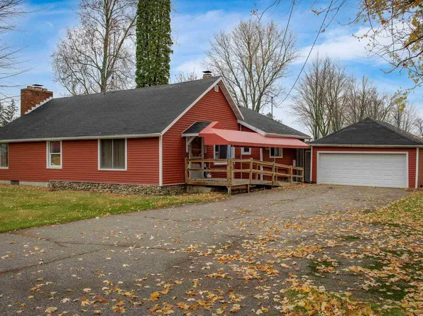 112 W Fraser St, Coleman, MI 48618