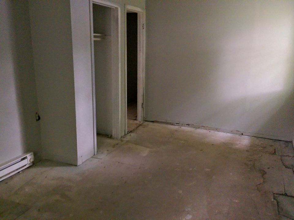 1st image of 3456 N Hawthorne Ln