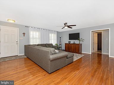 13721 Jimtown Rd, Thurmont, MD 21788 | Zillow