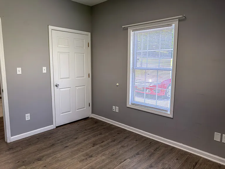 285 Veterans Memorial Hwy #1A — Photo 8