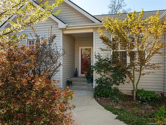 4th image of 118 Woodcreek Cir