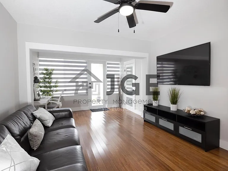 270 NE 191st St #103 — Photo 12