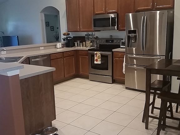 3rd image of 841 Ognon Ct