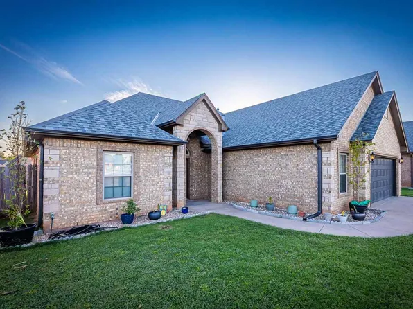 1311 Saddle Rock Dr, Elgin, OK 73538