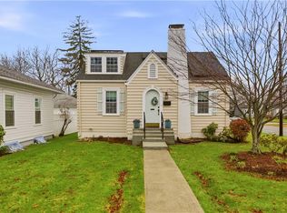 287 Parkside Dr, Warwick, RI 02888
