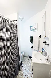 Rented by Jonis Realty