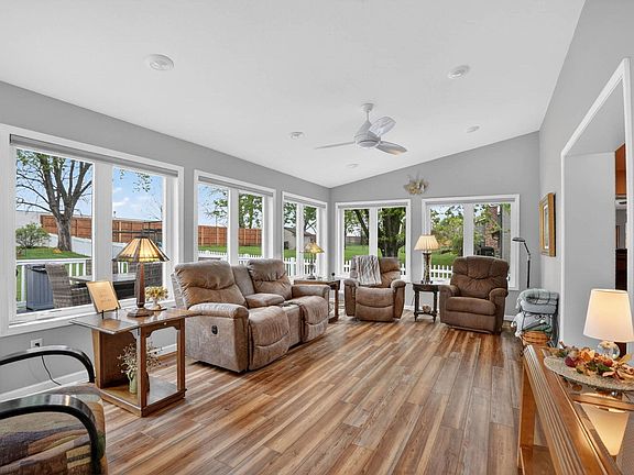 2nd image of 2124 Minnetonka Dr