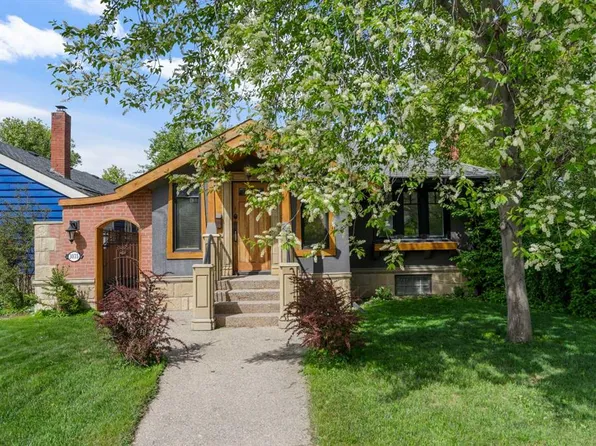 3035 E 4th St SW, Calgary, AB T2S 1X9