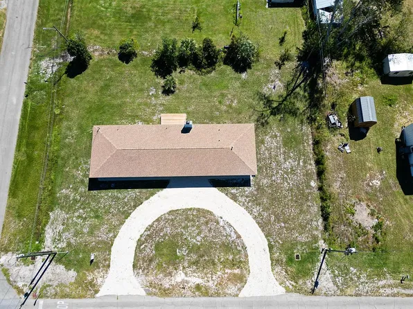 604 10th St, Port Saint Joe, FL 32456