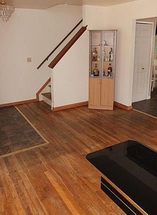 3rd image of 37230 Great Oaks Ct