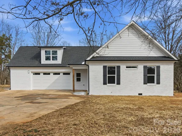 1491 Cedar Grove Rd, Clover, SC 29710