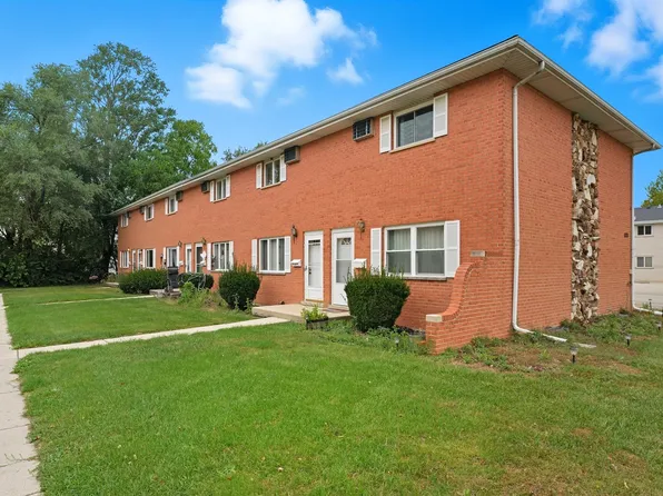 1231 Town Crest Dr APT E, New Lenox, IL 60451