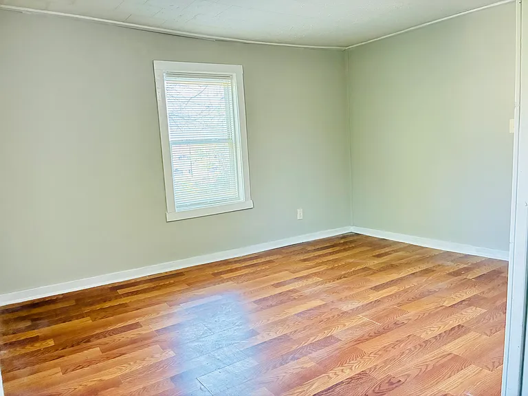 1110 Sykes St — Photo 16