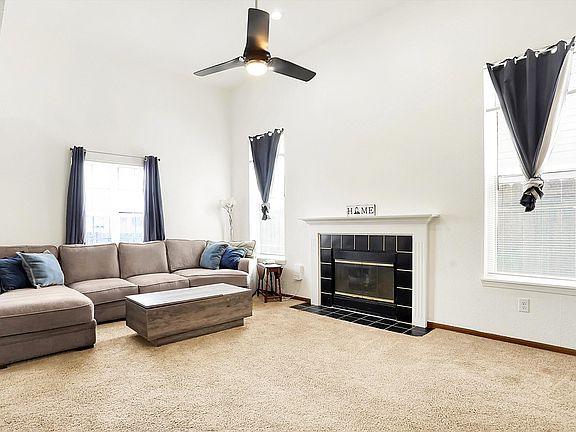 4th image of 3873 Burningbush Dr