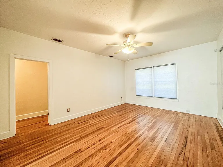 501 NE 8th Ave — Photo 15