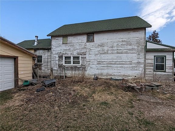 3rd image of 607 Hubbell St