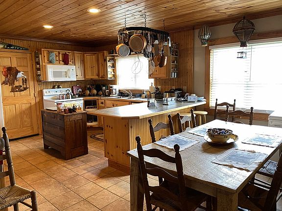 5th image of 142 S Old Prentiss Rd