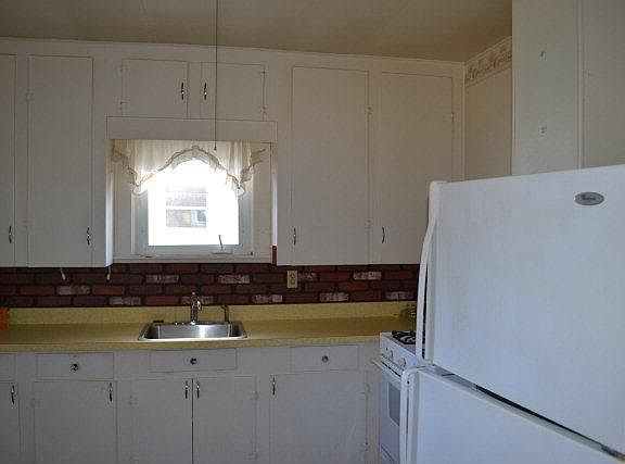 2nd image of 819 Hulett St
