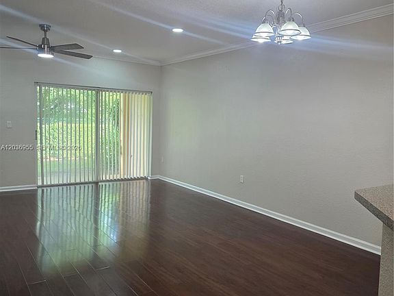 3rd image of 6453 Catalina Ln