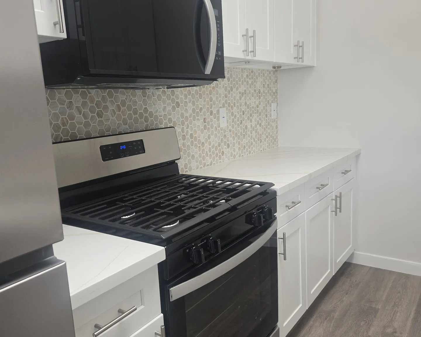 1 bed, 850 sqft, $3,600 — Photo 4