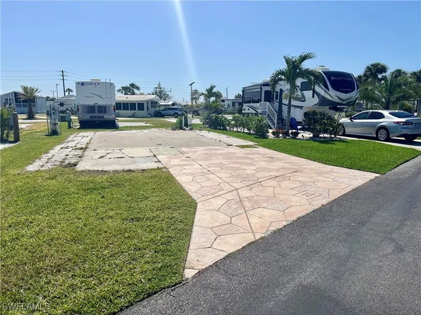 19681 Summerlin Rd #211, Fort Myers, FL 33908