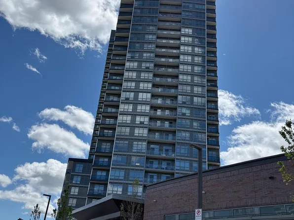 50 Upper Mall Way #B-3011, Vaughan, ON L4J 0L8